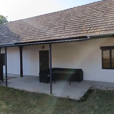 Hars Meg Az Alja Case de vacanță